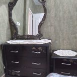 سرویس خواب 2نفره با تشک و 2عسلی و میز و آینه