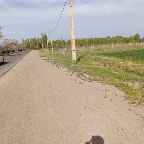 فروش زمین در شهرستان خرمدره داسداران به متراژ 2600 متر بحر جاده دو بانده خیابان مطهری با یک ساعت آب لوله کشی به سر زمین