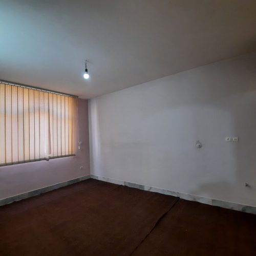 اجاره طبقه بالا از یک ساختمان دو طبقه با ورودی و پارکینگ مستقل در خانه اصفهان چهار راه نیروی هوایی خ ارغوان 8متری نیلوفر