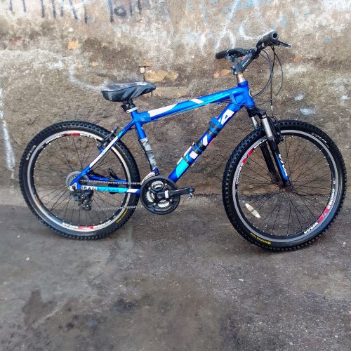 دوچرخه ویوا اصل سایز 26 حتما توضیحات را بخوانید