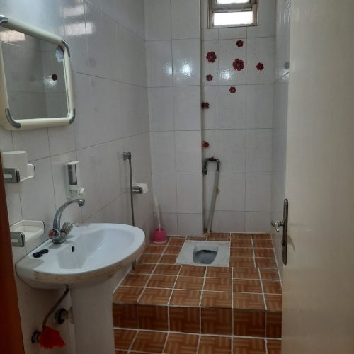 اجاره طبقه بالا از یک ساختمان دو طبقه با ورودی و پارکینگ مستقل در خانه اصفهان چهار راه نیروی هوایی خ ارغوان 8متری نیلوفر