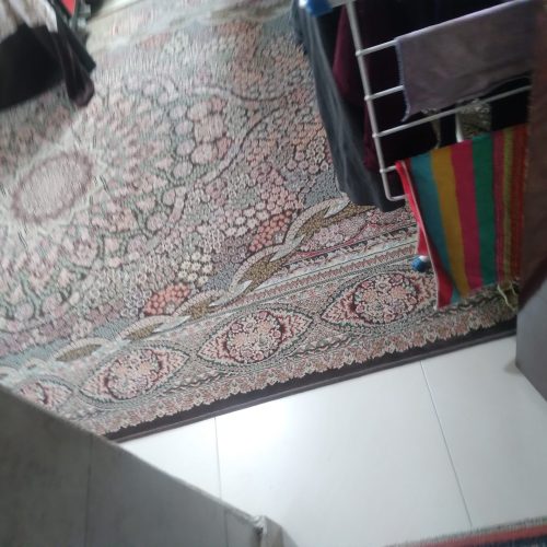 3 تخته فرش 9 متری 6 متری و 4 متری درحد نو به فروش میرسد