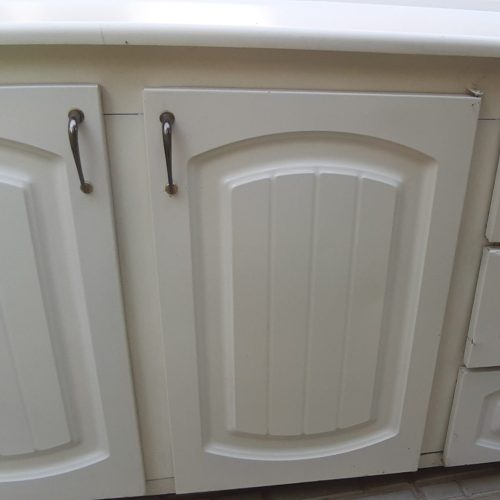 کابینت فلزی سفید نو