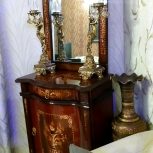 آیینه و کنسول و بوفه