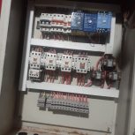 یک عدد تابلو برق یک عدد دینام