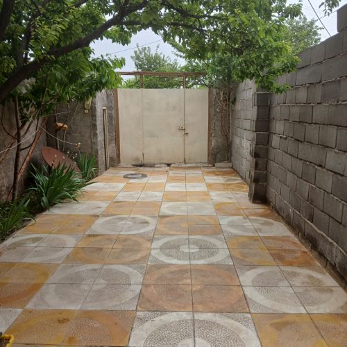 خانه ویلایی 2 خواب  کف سرامیک  دارویی حیاط خلوت  11 درخت میوه