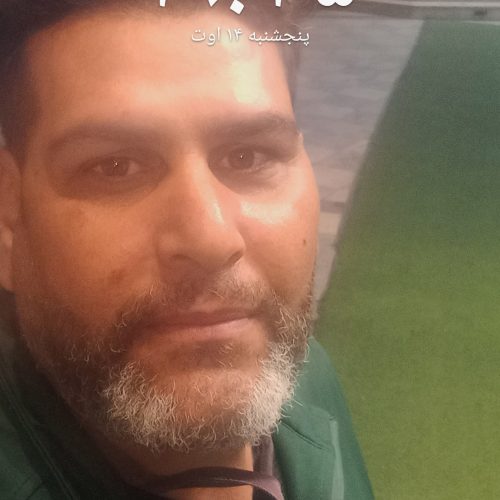 دنبال کار میگردم هرکاری باشه