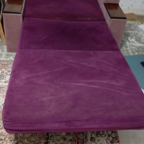 مبل تخت شو دوعدد به خاطر جا به جایی فروش فوری