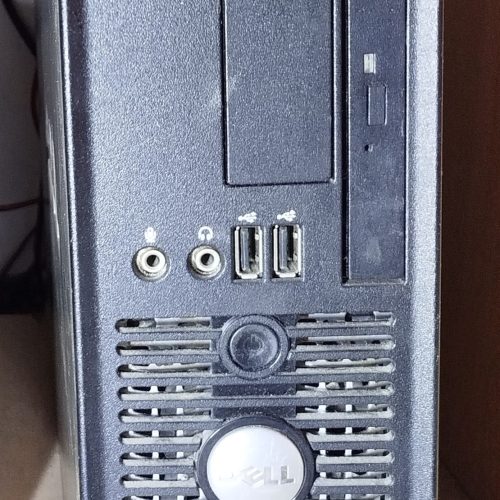 🖥️✨ ست کامل میز کامپیوتر، صندلی، کیس، مانیتور و لوازم جانبی (در حد نو)