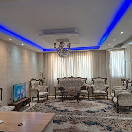 82 متر دوخواب با پارکینگ اختصاصی