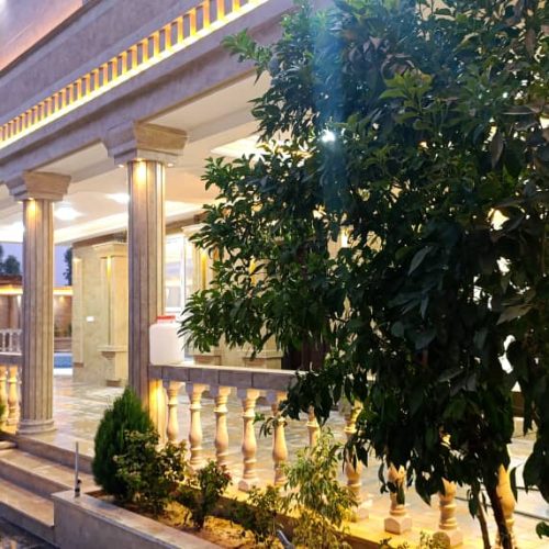 ویلــا بــاغ لاکــچری