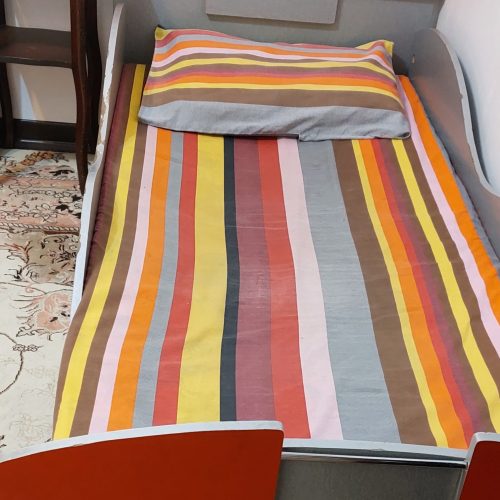 فروش تخت و کمد