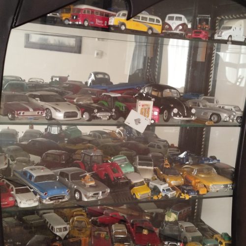 کلکسیون ماشین های فلزی