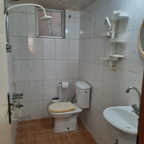 اجاره طبقه بالا از یک ساختمان دو طبقه با ورودی و پارکینگ مستقل در خانه اصفهان چهار راه نیروی هوایی خ ارغوان 8متری نیلوفر