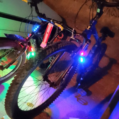 دوچرخه ویوا اصل سایز 26 حتما توضیحات را بخوانید