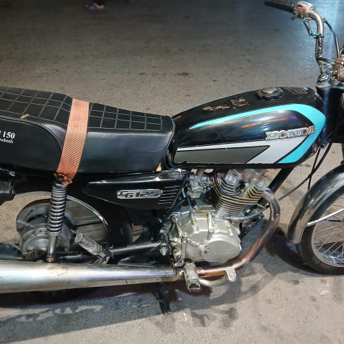 موتور 125تقویت 150،،تنهایی‌اش مزایده بودنش هست