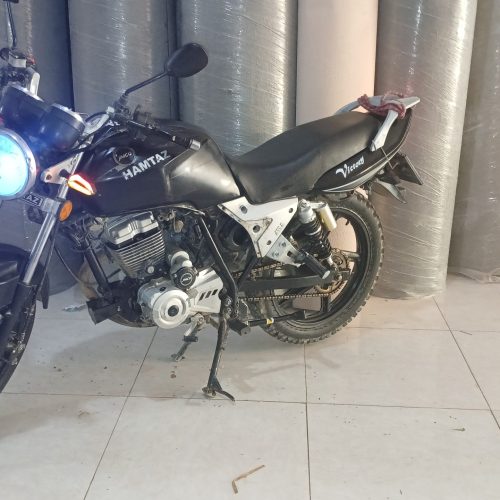 موتور سیکلت همتاز