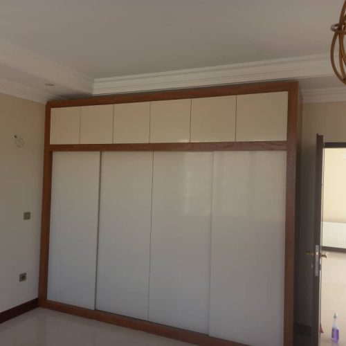 تعمیر کابینت آشپزخانه – نصب و بازسازی MDF با قیمت منصفانه