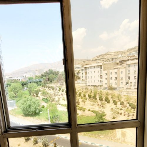 87متر 2خواب غرق نور ومنظره 2نبش، باکس پونک
