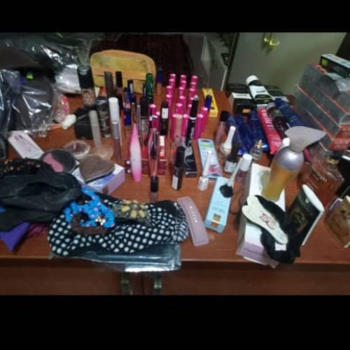 لوازم آرایشی در حد نو