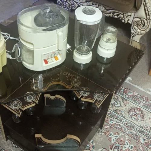 آب میوه گیر و سه کاره مخلوت کن نو استفاده نشده  توی کارتونه