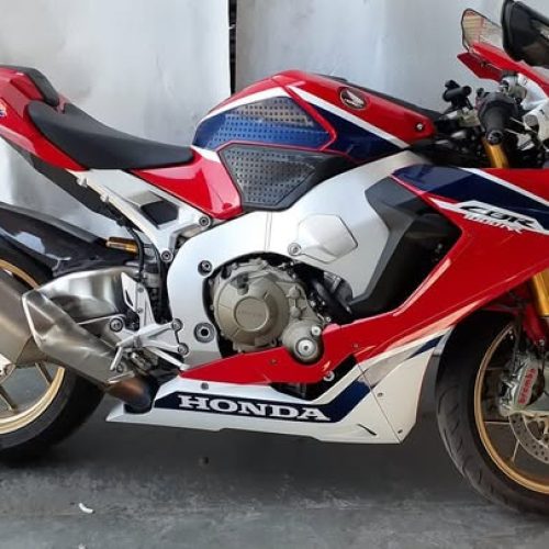 انواع موتور سنگین واردات از امارات دبی