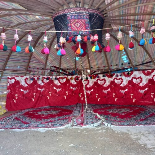 چادر نمدی و چوبی ثابت