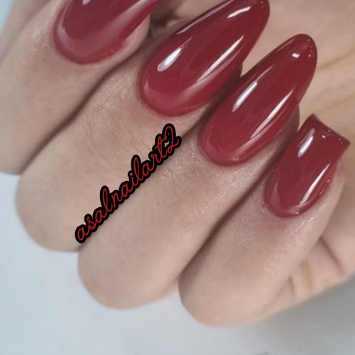 کاشت ناخن و آموزش