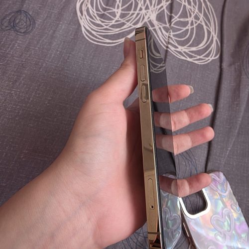 آیفون 12 پرو zaa