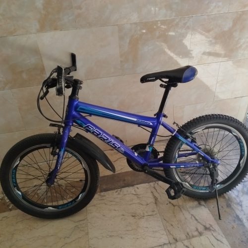 دوچرخه سایز ۲۰ لاستیک تازه عوض کردم ترمز سالم