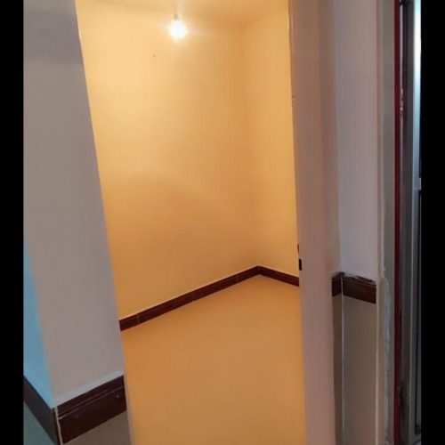 واحد 84متری طبقه اول کمالشهر