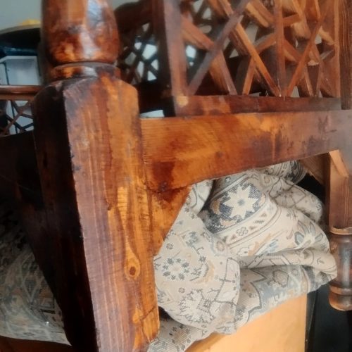 مبل چوبی سنتی دست ساز — محکم و زیبا