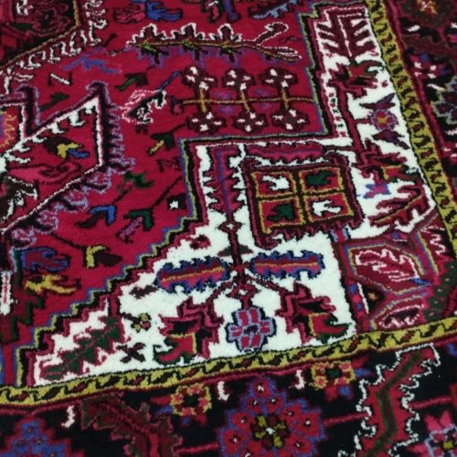 یک عدد قالیچه شیش متری با نازلترین قیمت به فروش می‌رسد