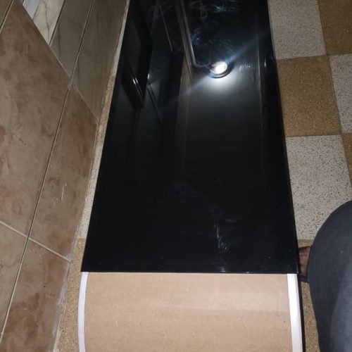 میز تلویزیون در حد نو