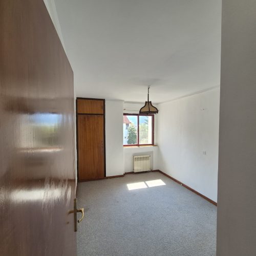 آپارتمان 3 خواب طبقه سوم