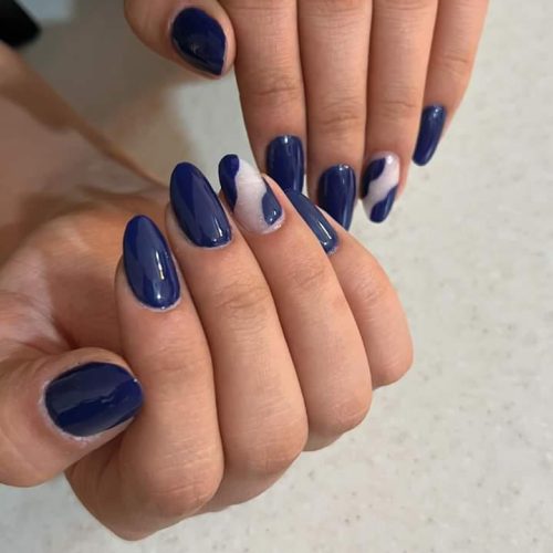 نیازمند مدل و مشتری ناخن