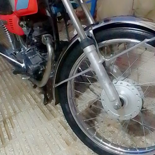 فروش موتور 125 مدل 94  برگه سبز و کارت موتور دارد