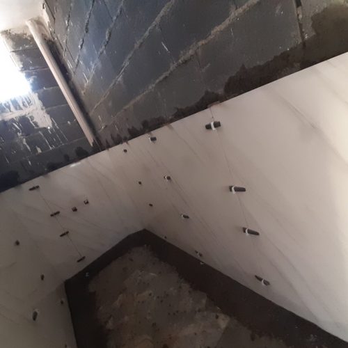 استاد کار سنگ کاشی