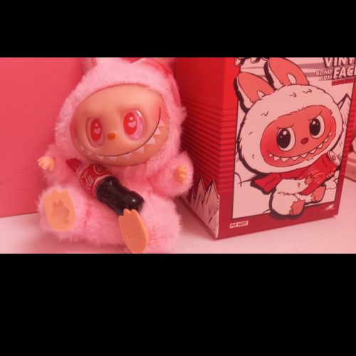 لابوبو کوکاکولا رنگ صورتی