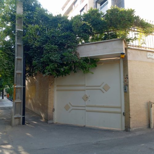 اجاره آپارتمان در منزل ویلایی