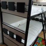 تخت دو طبقه چوبی