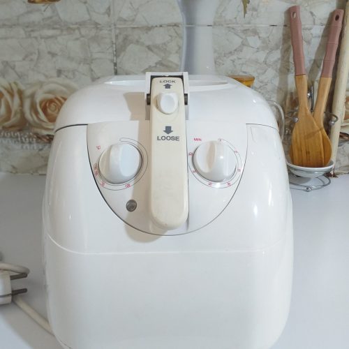 سرخ کن کاملن نو و سالم یکبار استفاده شده در حد نو هستش