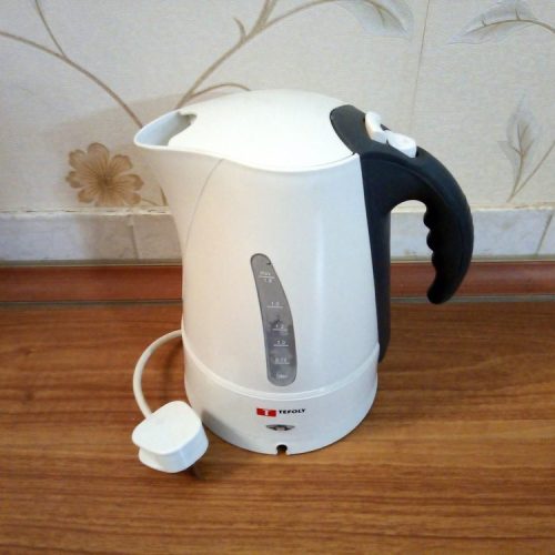 مبلمان و بعلت اسباب کشی فروش لوازم منزل