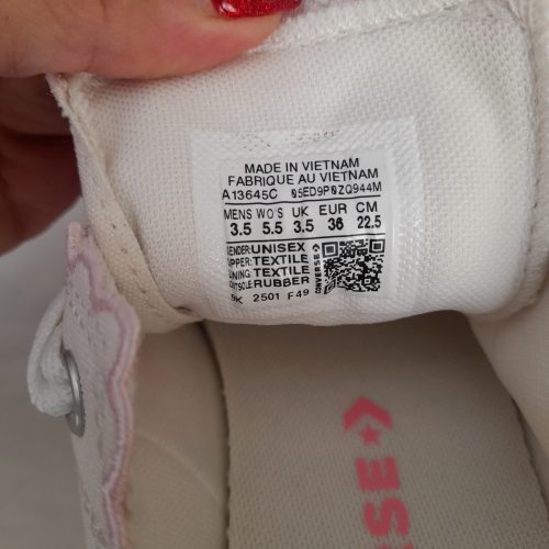 کتونی زنانه