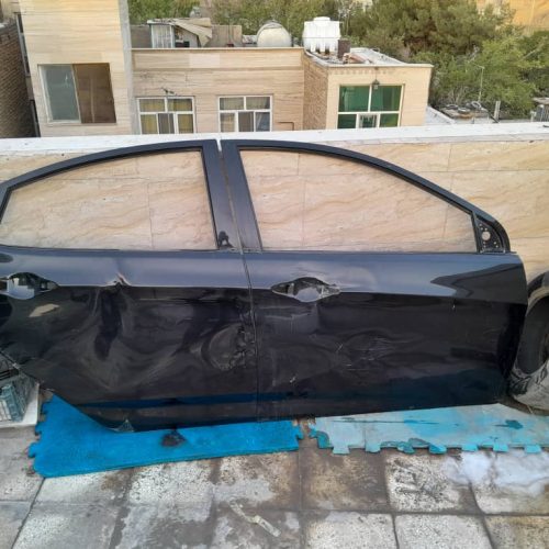 در جلوو عقب اکسنت سمت راست