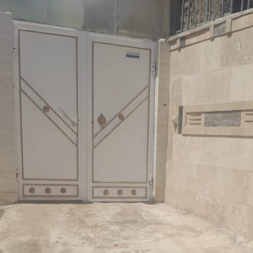 فروش خانه ویلایی درب به حیاط ورودی مستقل تمام کار