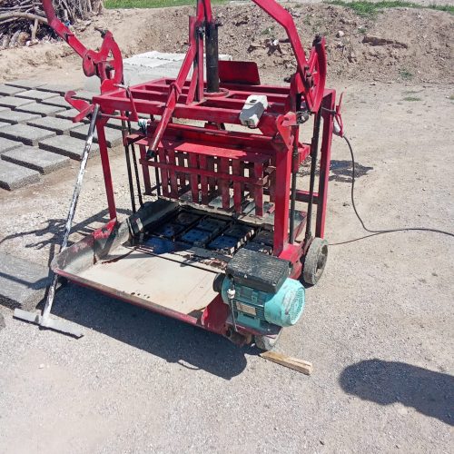 دستگاه بلوک زنی