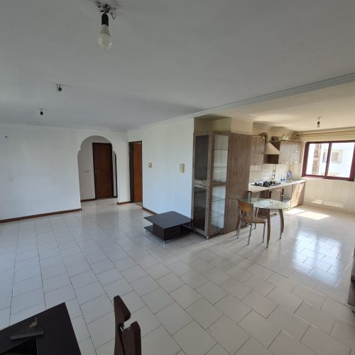 آپارتمان 3 خواب طبقه سوم