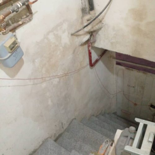 یک واحد ساختمان 85متری بفروش میرسد