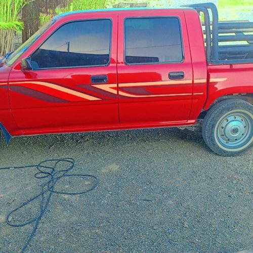 تویوتا هایلوکس دوکابین